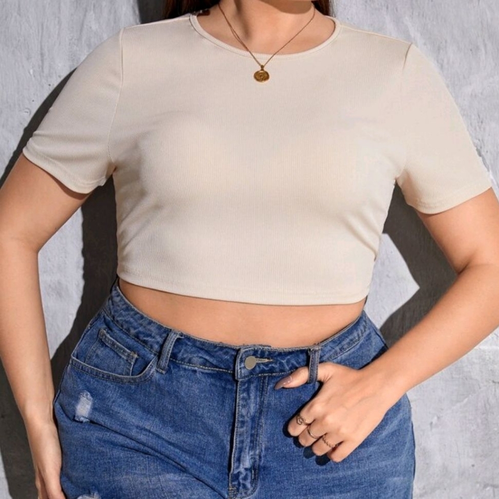 SHEIN Cream Short Sleeve Top